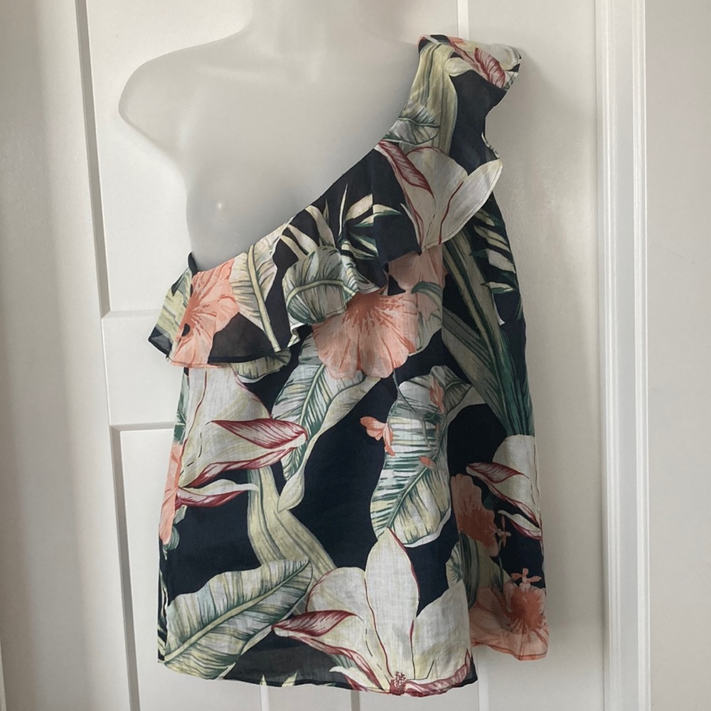 One shoulder ruffle top, size-M, floral, lined